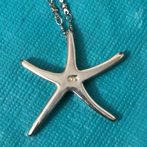 925 Silver Starfish Necklace & Earring Set - Picture 5 of 6